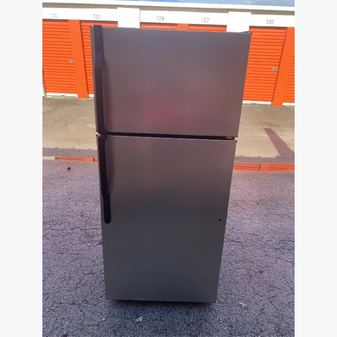 GE Stainless Steel Fridge. 100% FULLY WORKING! GE Stainless Steel Fridge. 100% FULLY WORKING!